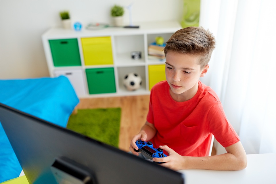 Les appareils électroniques : la nouvelle drogue | Laval Families Magazine | Laval's Family Life Magazine Les appareils électroniques : la nouvelle drogue | Laval Families Magazine | Laval's Family Life Magazine