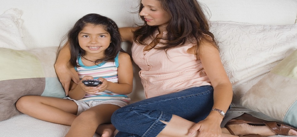 Comment parler de lactualit aux enfants ? | Laval Families Magazine | Laval's Family Life Magazine