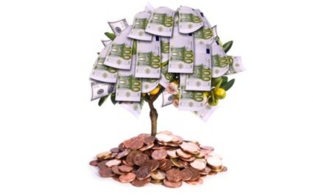 Choosing between TFSAs and RRSPs begins with an informed understanding of the benefits and limitations of each one | Laval Families Magazine | Laval's Family Life Magazine Choosing between TFSAs and RRSPs begins with an informed understanding of the benefits and limitations of each one | Laval Families Magazine | Laval's Family Life Magazine